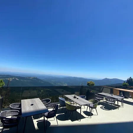 Sky View 아파트